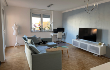 Attraktive 2 Zi. ETW mit ca. 63m² Wfl. und Terrasse. Schönes Wohnambiente in München Berg am Laim., 81673 München Berg am Laim, Etagenwohnung